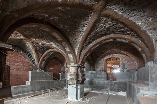 Uderpinning of foundations