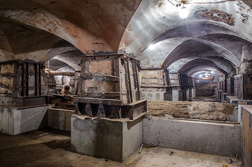 Uderpinning of foundations