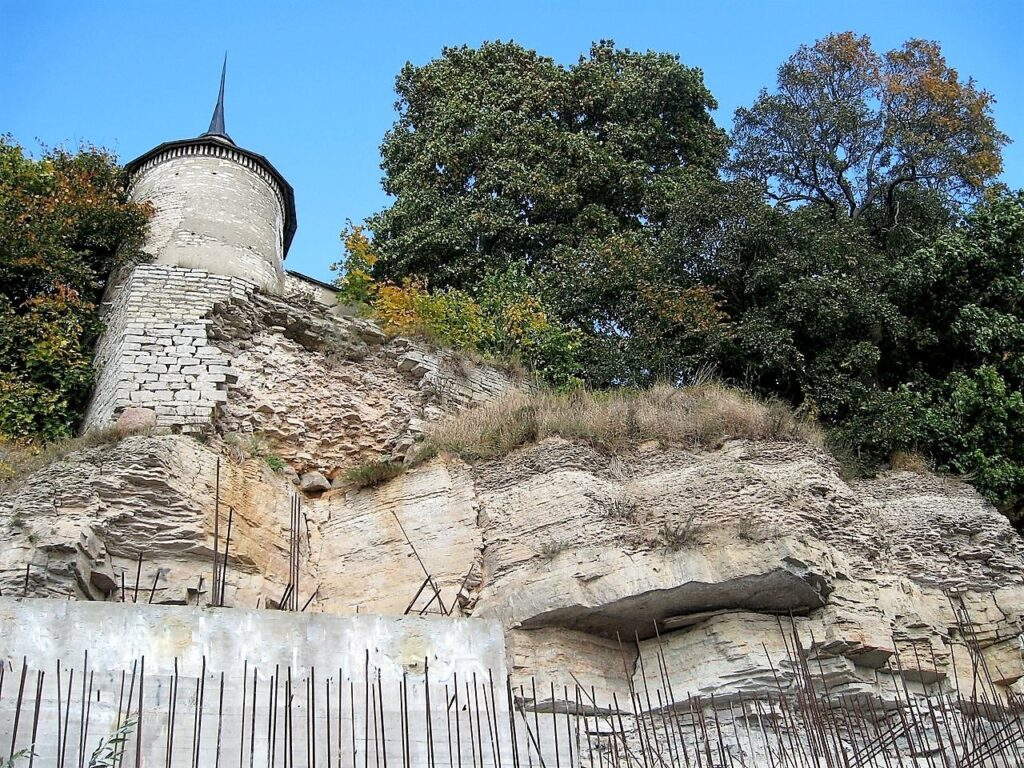 Engineering protection of architectural ensembles